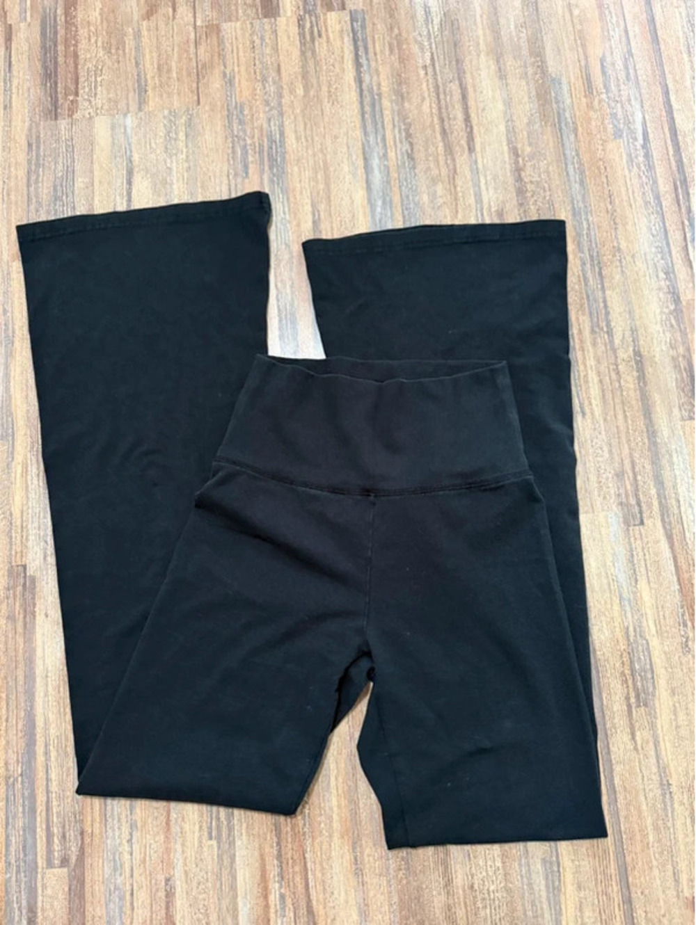 Aerie offline cotton black flares size small  Some fading from wash and wear
